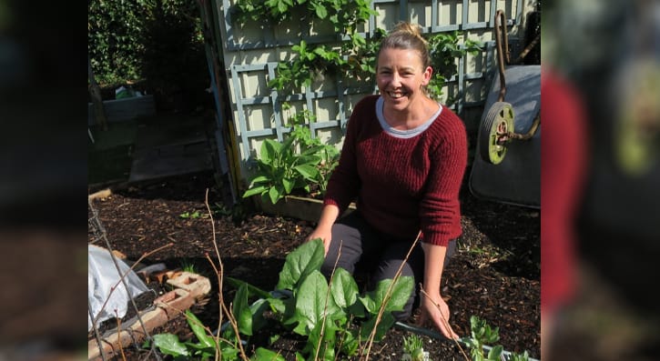 Tune in to BBC Radio Ulster Gardeners’ Corner on Saturday 23 May, 9.03 – 9.45am to hear our own Claire Dunwoody speaking with presenter David Maxwell about the Horticultural Therapy Garden planned for the College’s Holywood Campus.